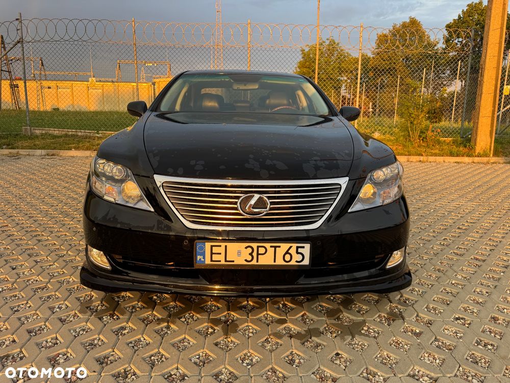 Lexus LS 460 Elite - 10