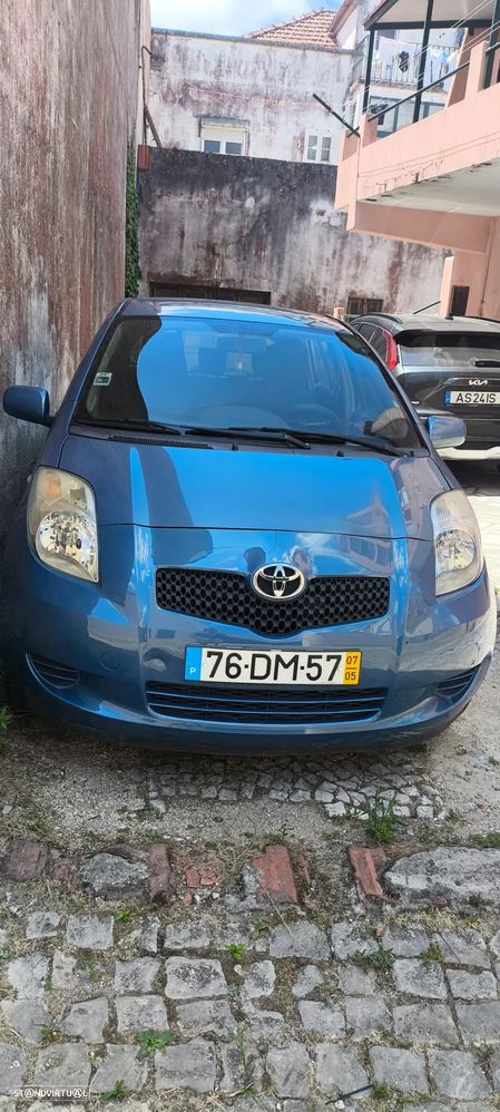 Toyota Yaris 1.0 VVT-i - 3