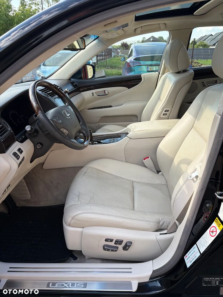 Lexus LS 460 Superior - 21