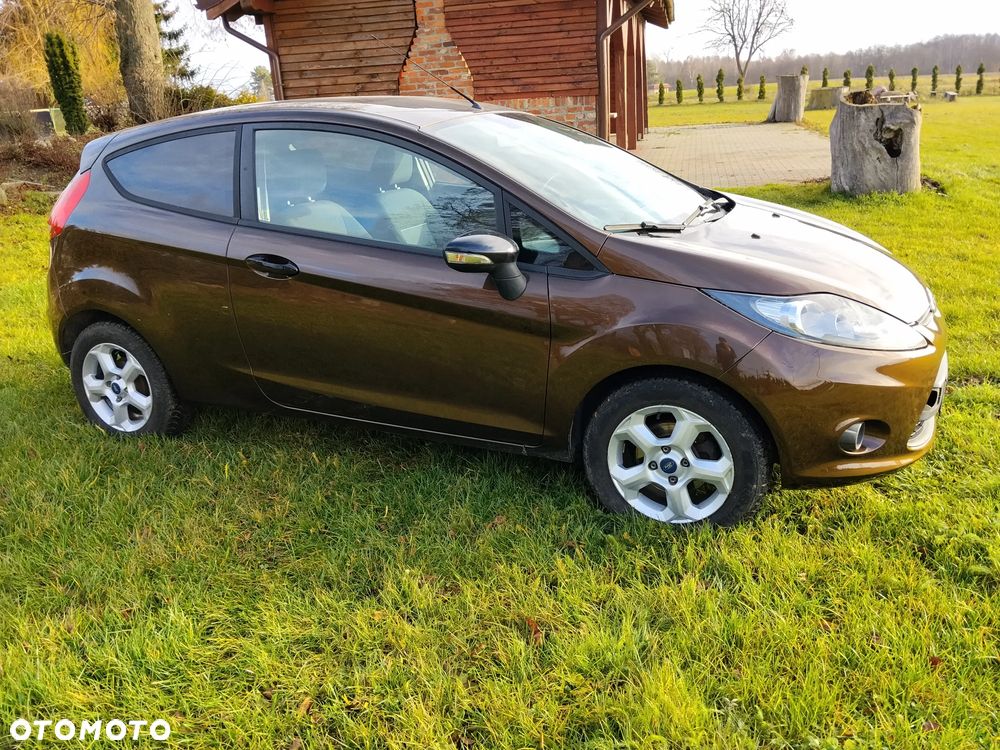 Ford Fiesta 1.25 Trend - 12