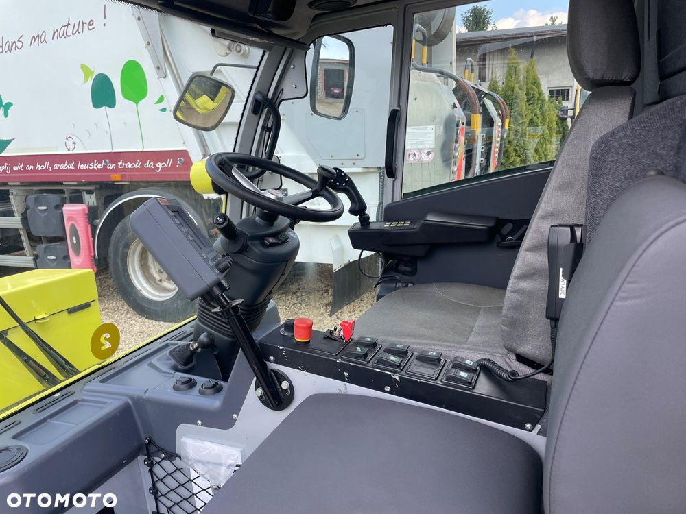 Inny Myjka ciśnieniowa zraszarka Polewaczka drogowa opryskiwacz    Bucher EUROVOIRIE 400 mth !!!! - 24