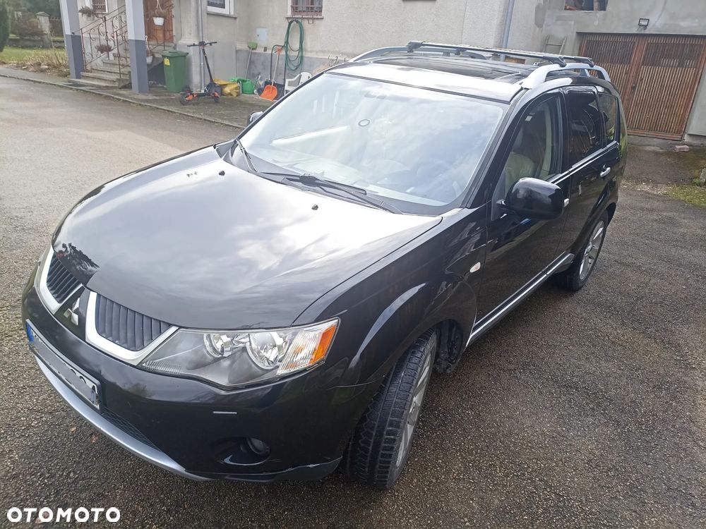 Mitsubishi Outlander - 13