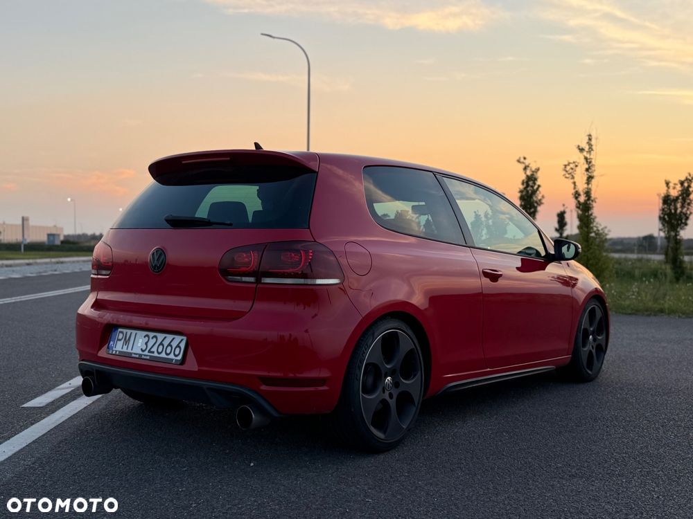 Volkswagen Golf GTI 2.0 TSI OPF Performance - 5