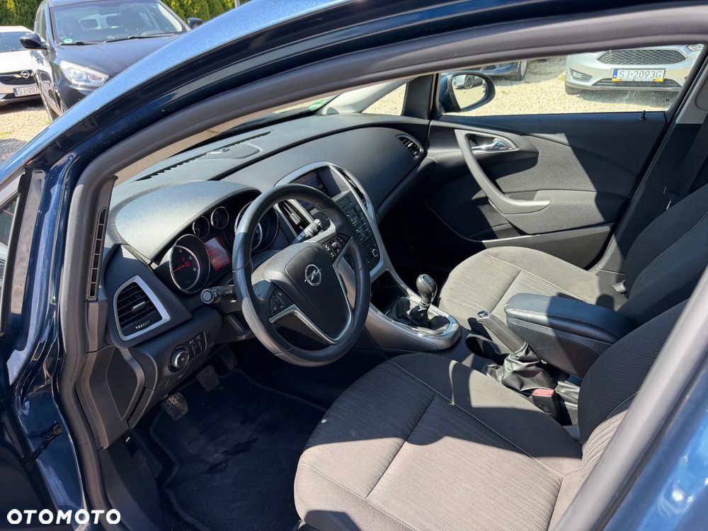 Opel Astra 1.7 CDTI DPF Color Edition - 11