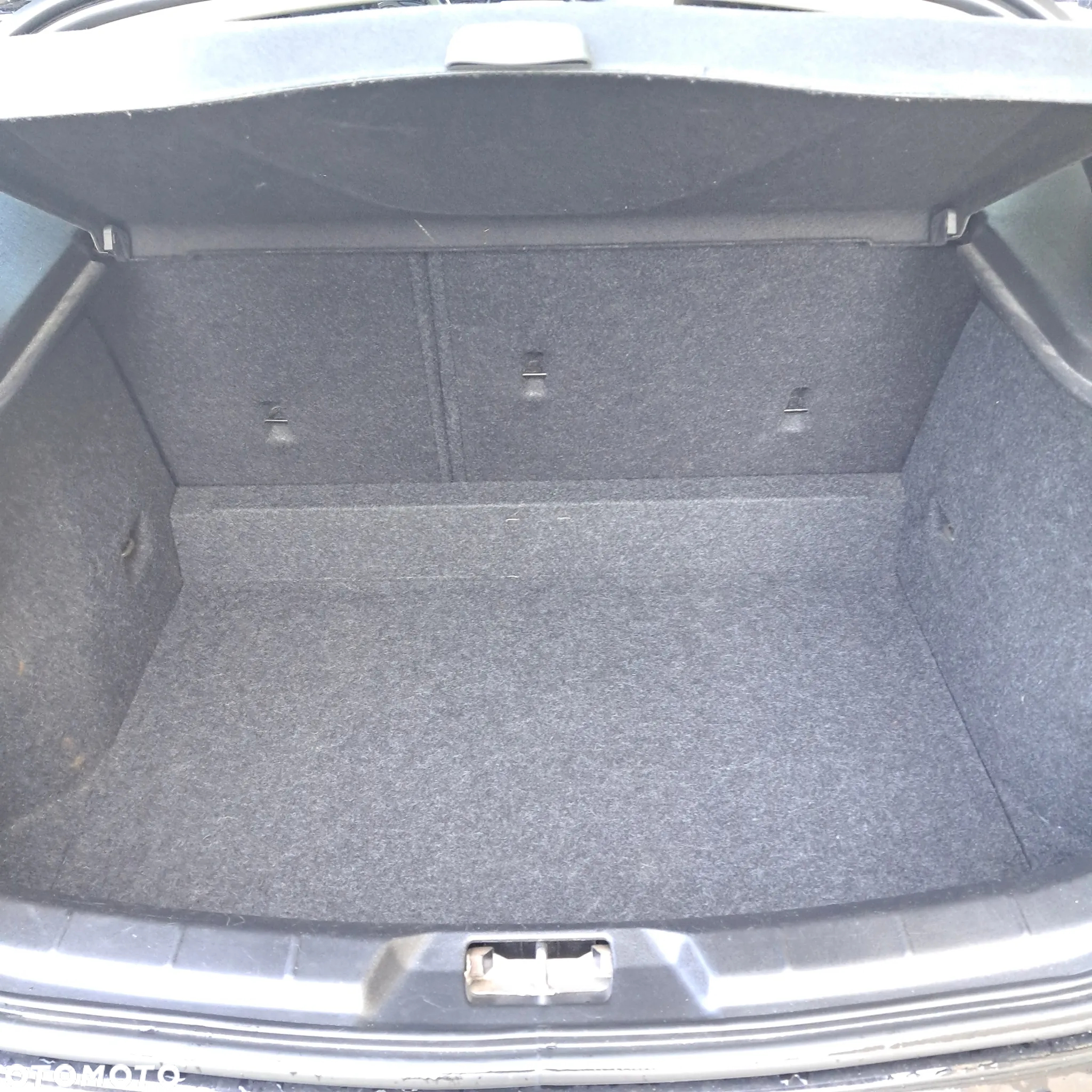 Volvo V40 D2 - 12