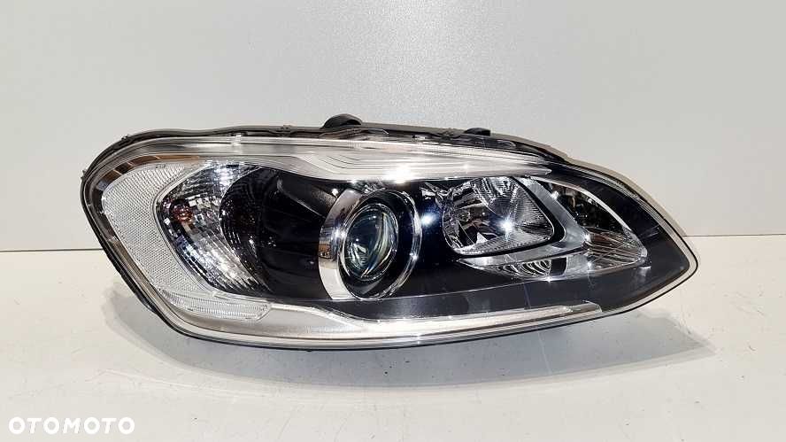 Reflektor prawy xenon Volvo XC60 lift DBL 8 pin europa - 2