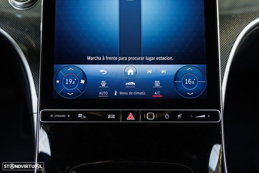 Mercedes-Benz C 300 d AMG Line - 11