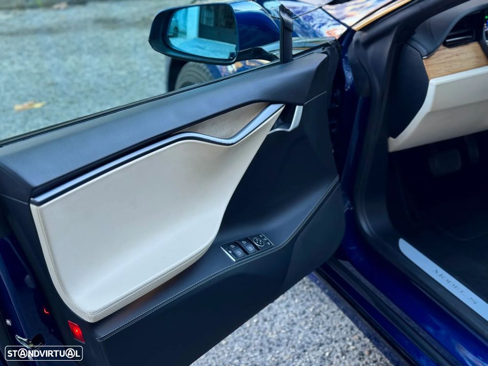 Tesla Model S 100 kWh Long Range Plus AWD - 12