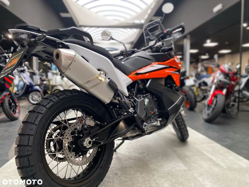 KTM Adventure - 8