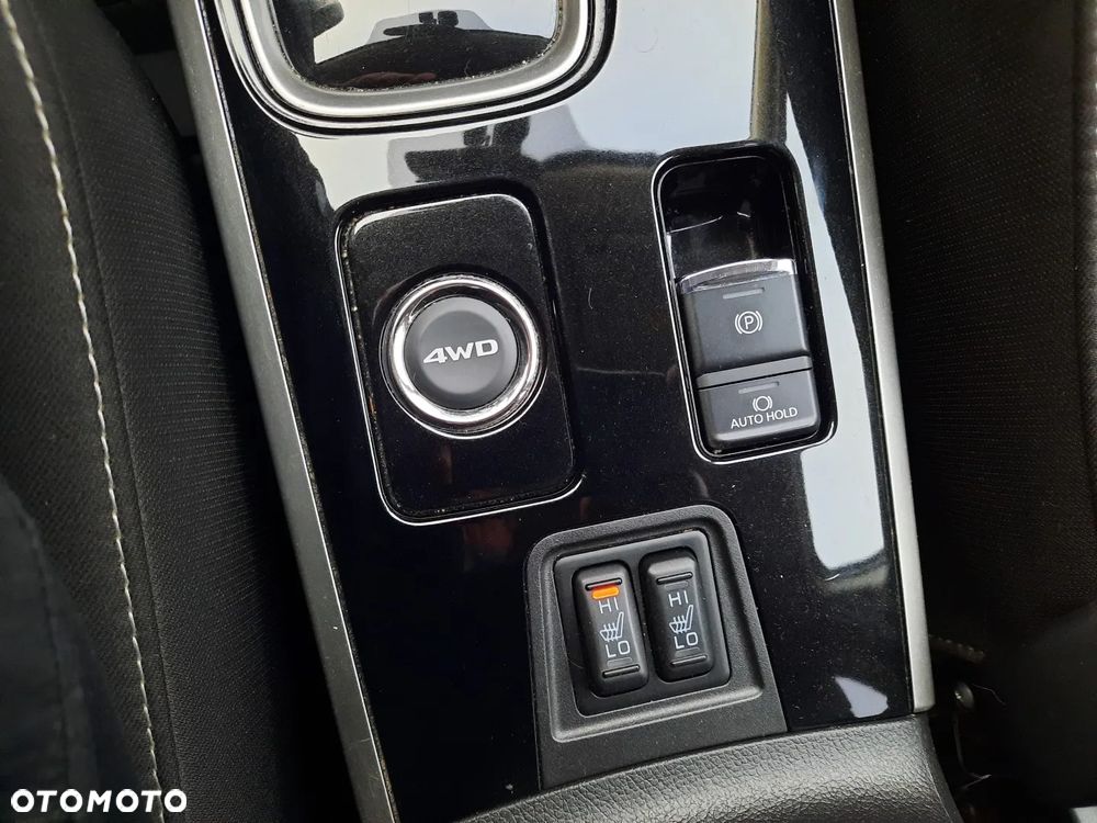 Mitsubishi Outlander 2.0 Intense Comfort 4WD CVT - 37