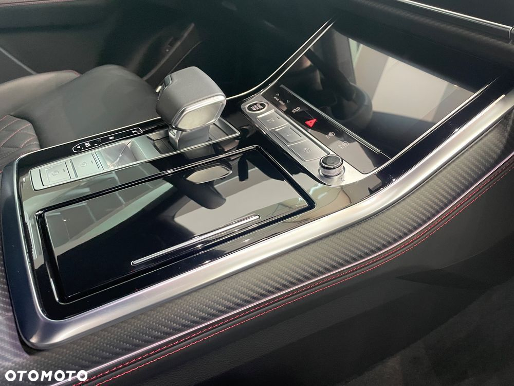 Audi Q8 - 6