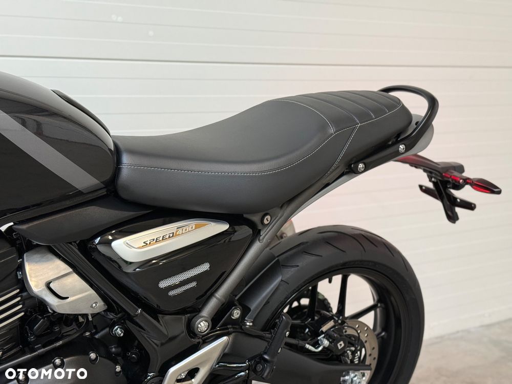 Triumph Inny - 35