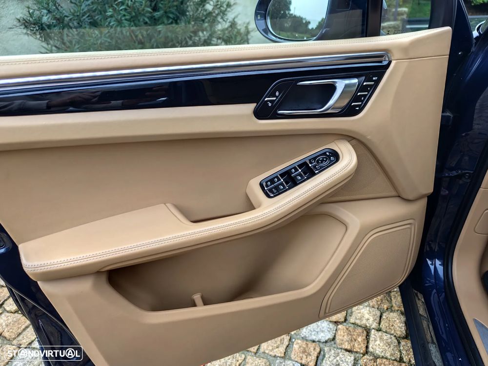 Porsche Macan S - 16