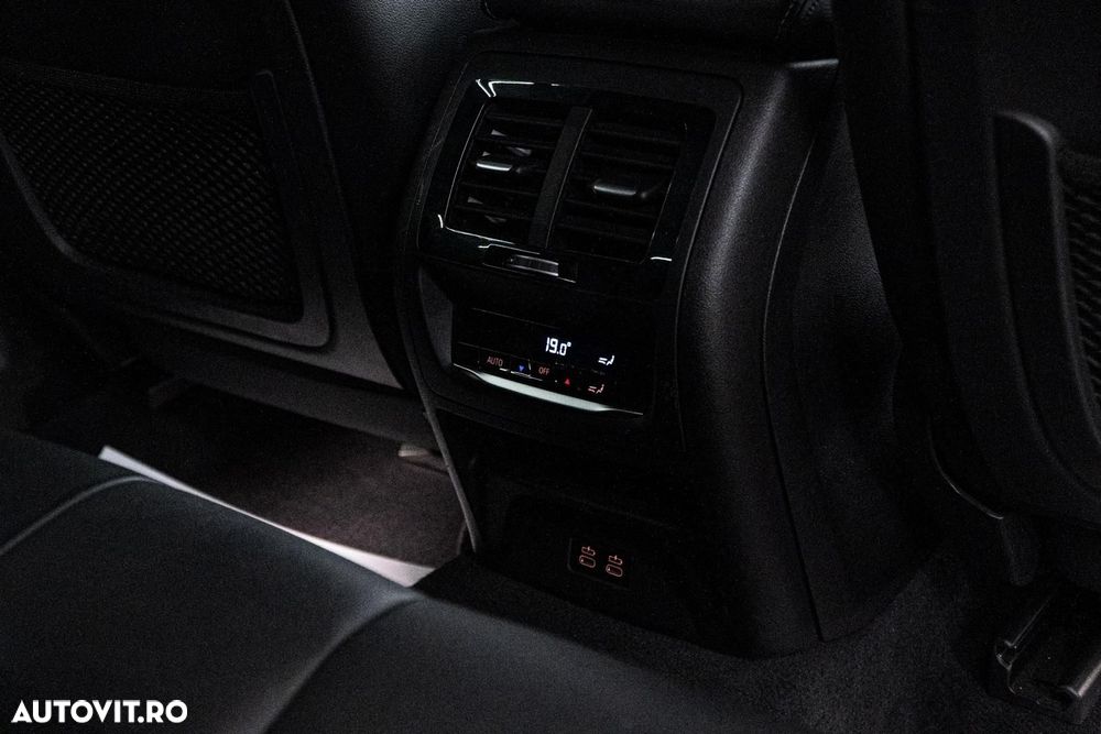 BMW X3 2020 — imagine 17