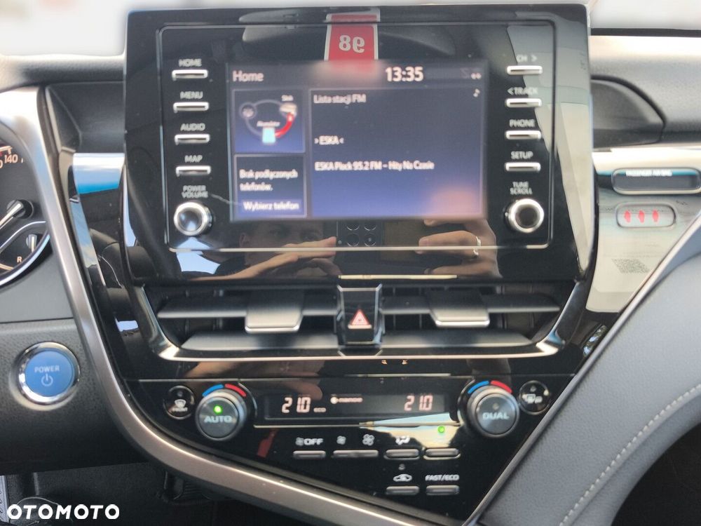 Toyota Camry 2.5 Hybrid Comfort CVT - 19