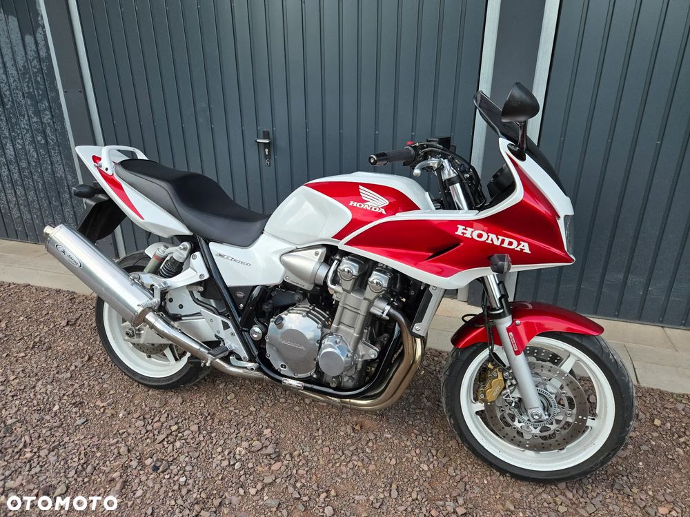 Honda CB - 1