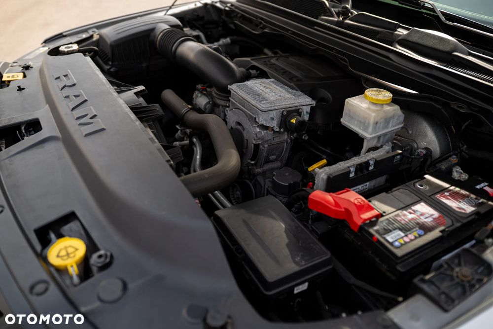 RAM 1500 5.7 Crew Cab Laramie - 27