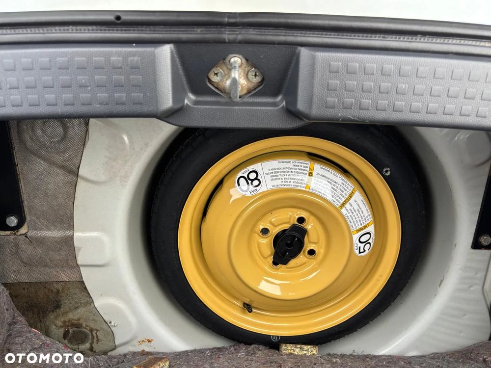 Suzuki Swift 1.3 Limited 25 - 28