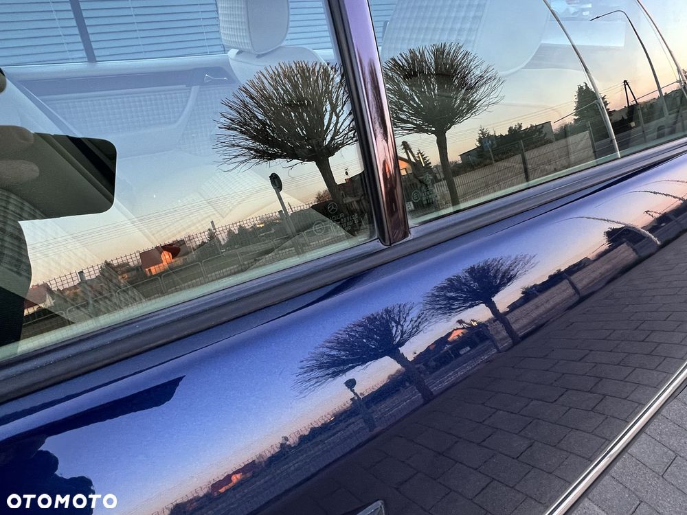 Mercedes-Benz Klasa E 260 - 16