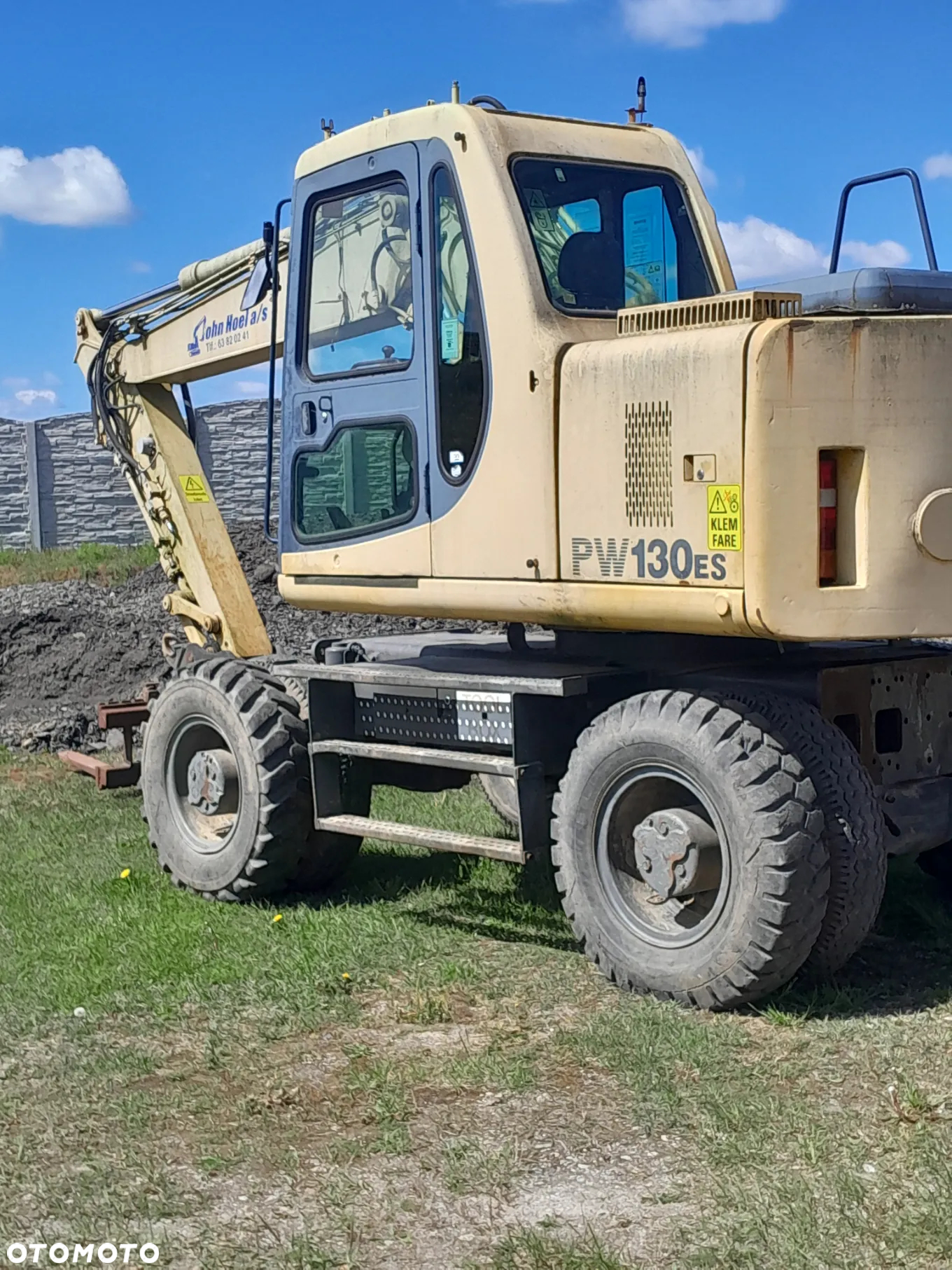 Komatsu PW130es - 4