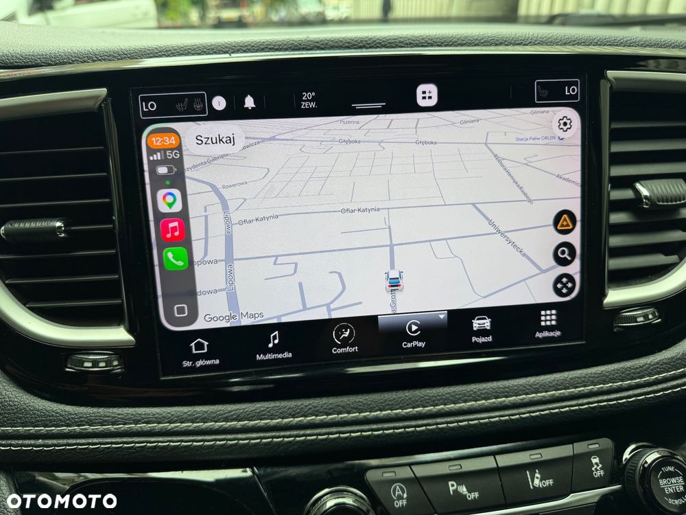 Chrysler Pacifica - 36