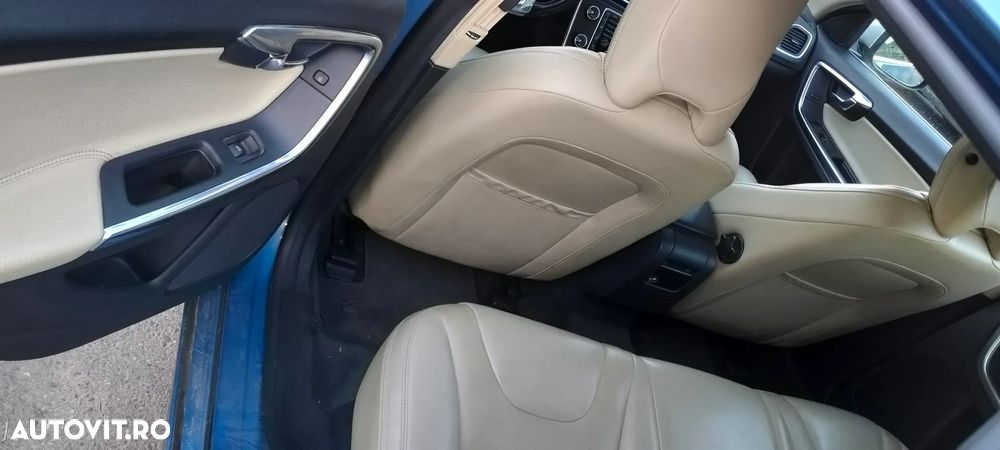 Volvo V60 - 9