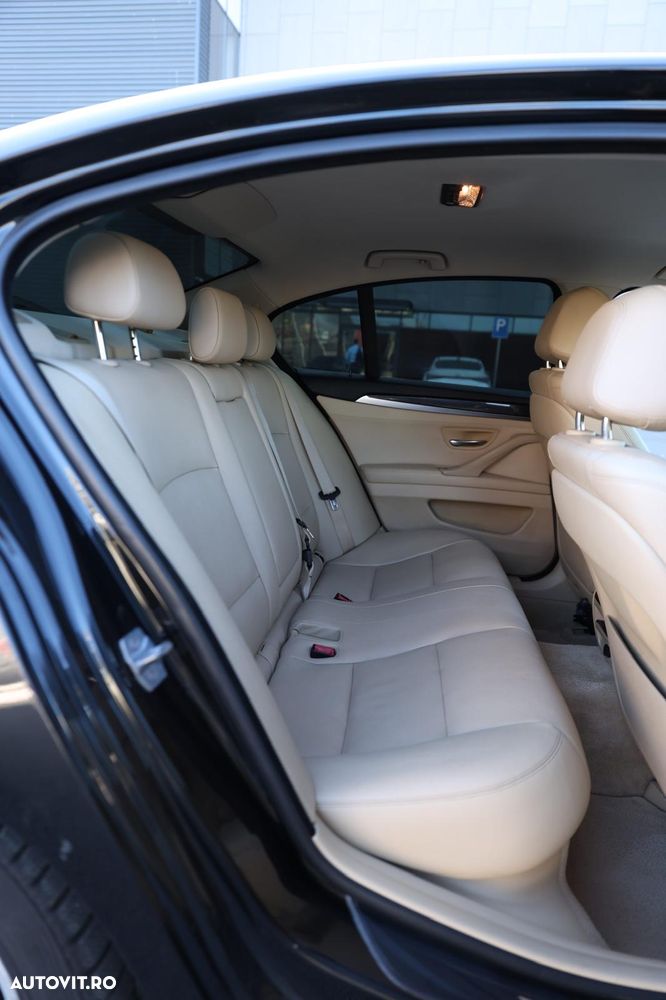 BMW Seria 5 520d - 16