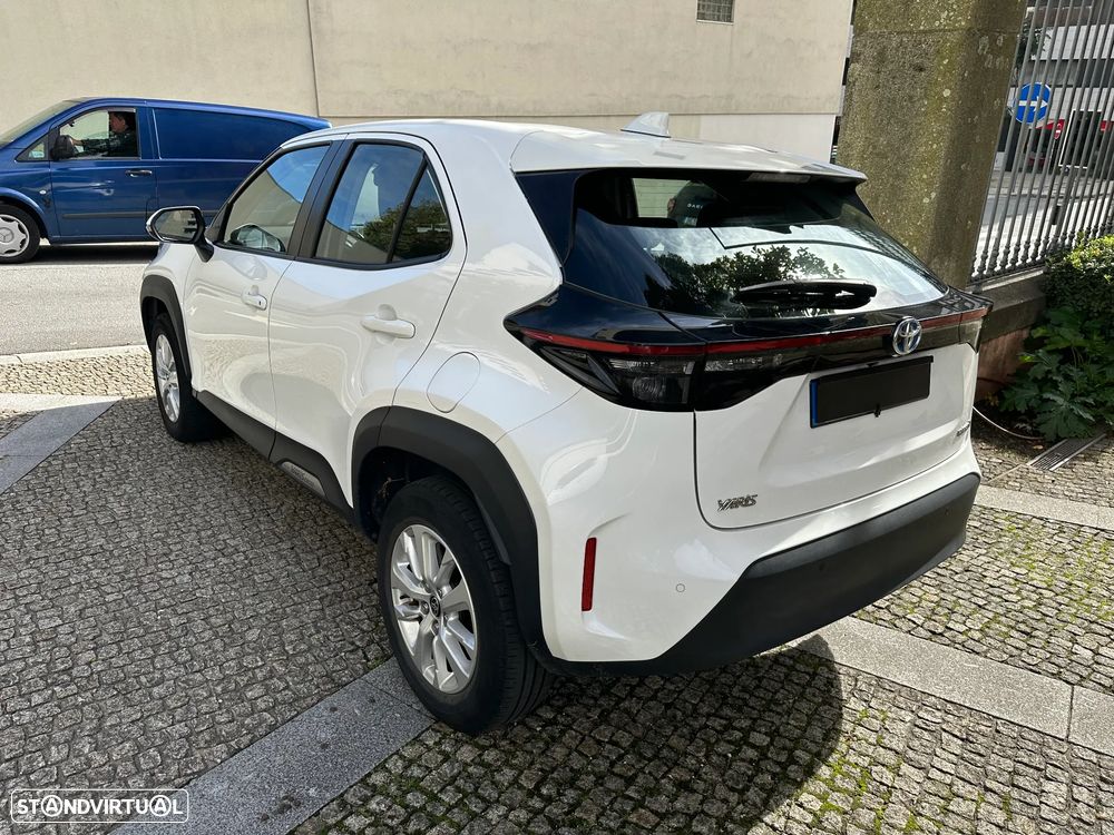 Toyota Yaris Cross 1.5 HDF Luxury - 4