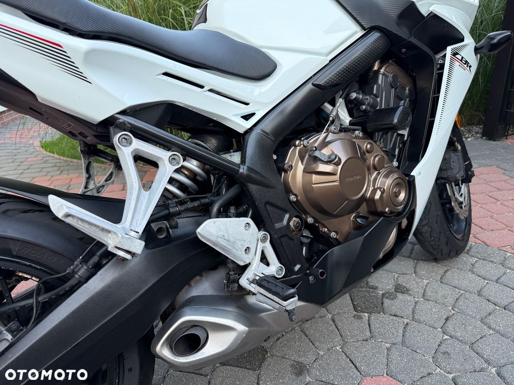 Honda CBR - 7