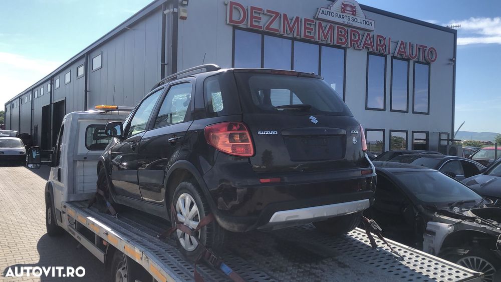 Dezmembram Suzuki SX4 1.6 benzina an fabr 2014 - 1