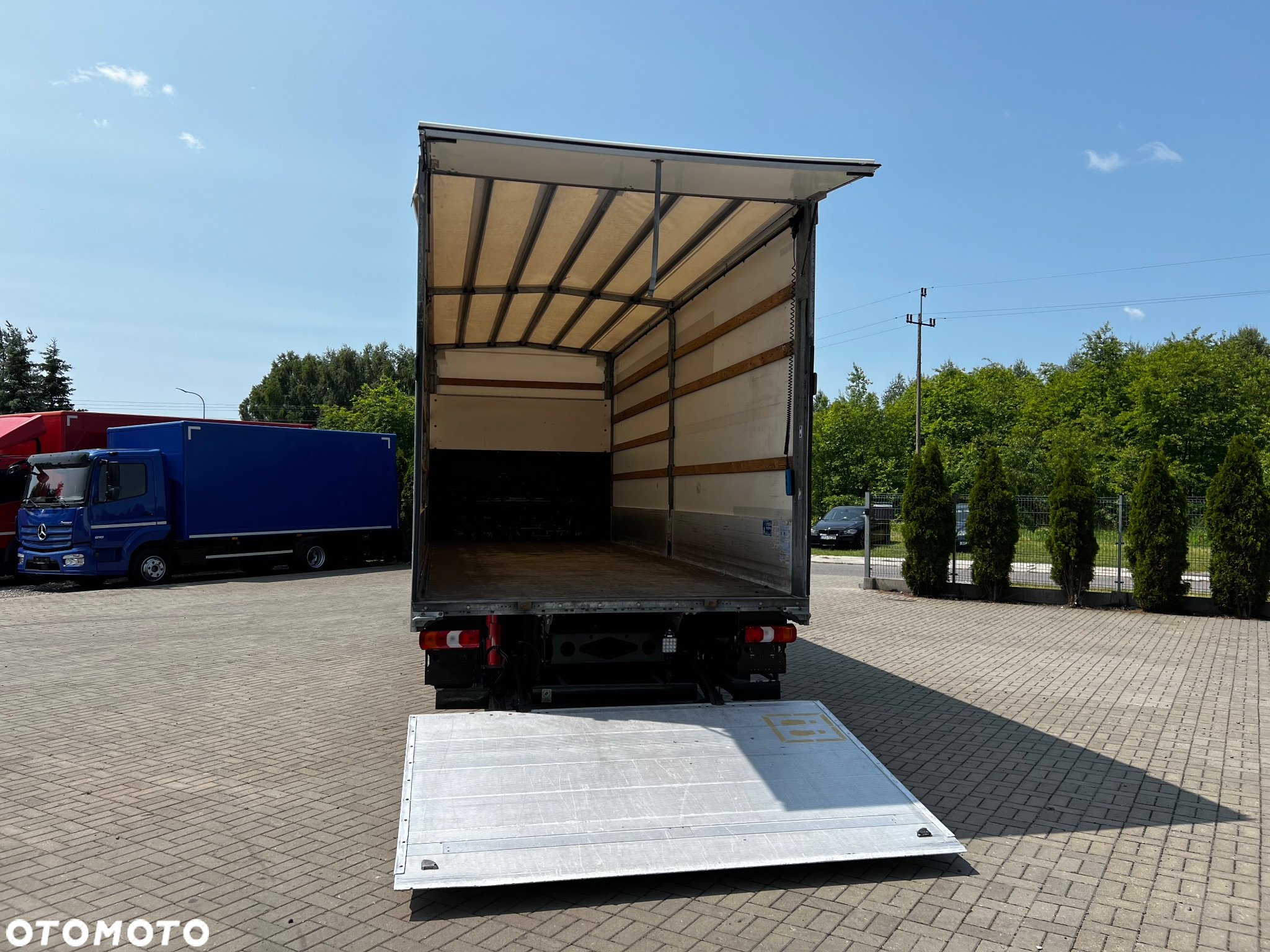 Mercedes-Benz ATEGO - 23