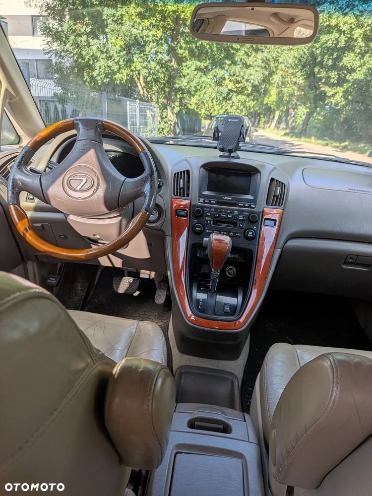 Lexus RX Lux - 13