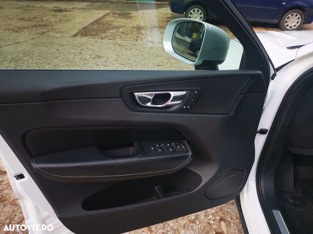 Volvo XC 60 D4 AWD R-Design - 15