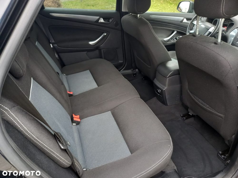 Ford Mondeo 2.0 TDCi Trend - 17