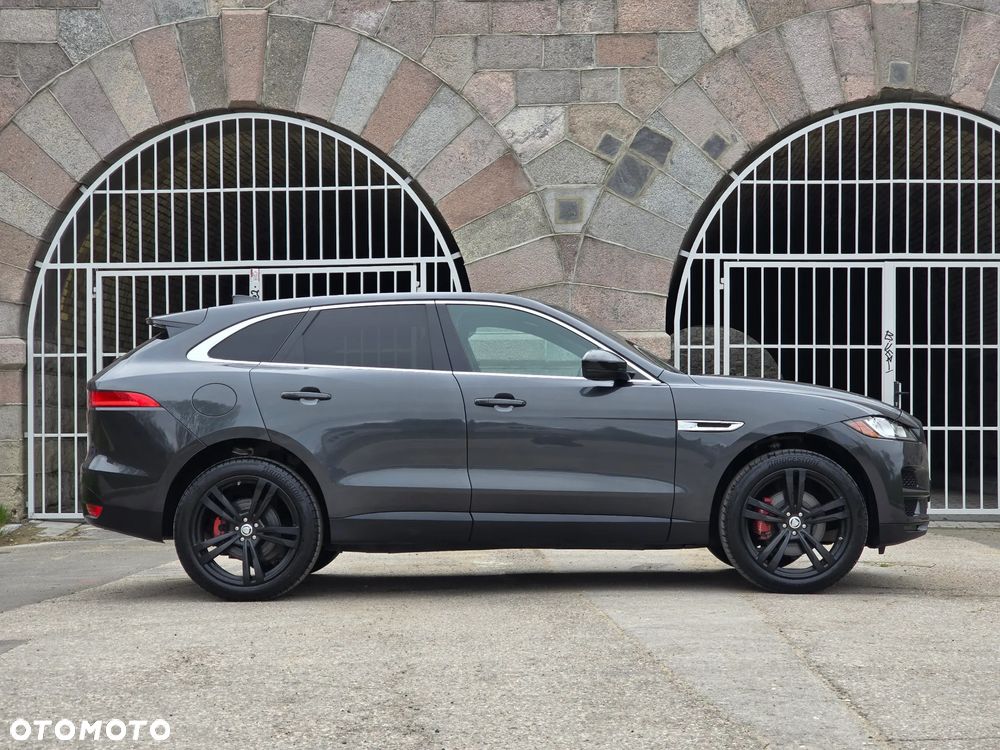 Jaguar F-Pace 30t AWD Prestige - 10