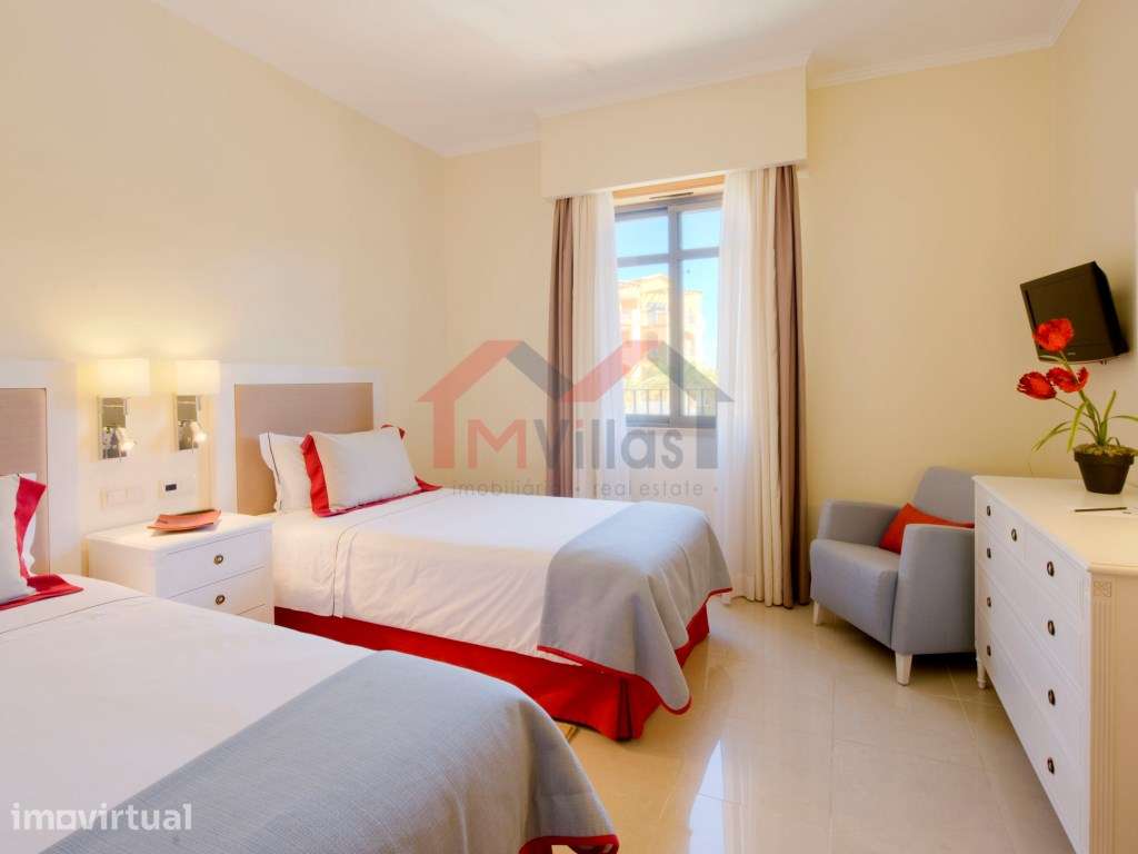 Apartamento T2 em condomínio de luxo com piscina e garagem - Vilamoura - Grande imagem: 5/12