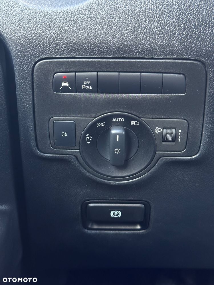 Mercedes-Benz Vito - 16