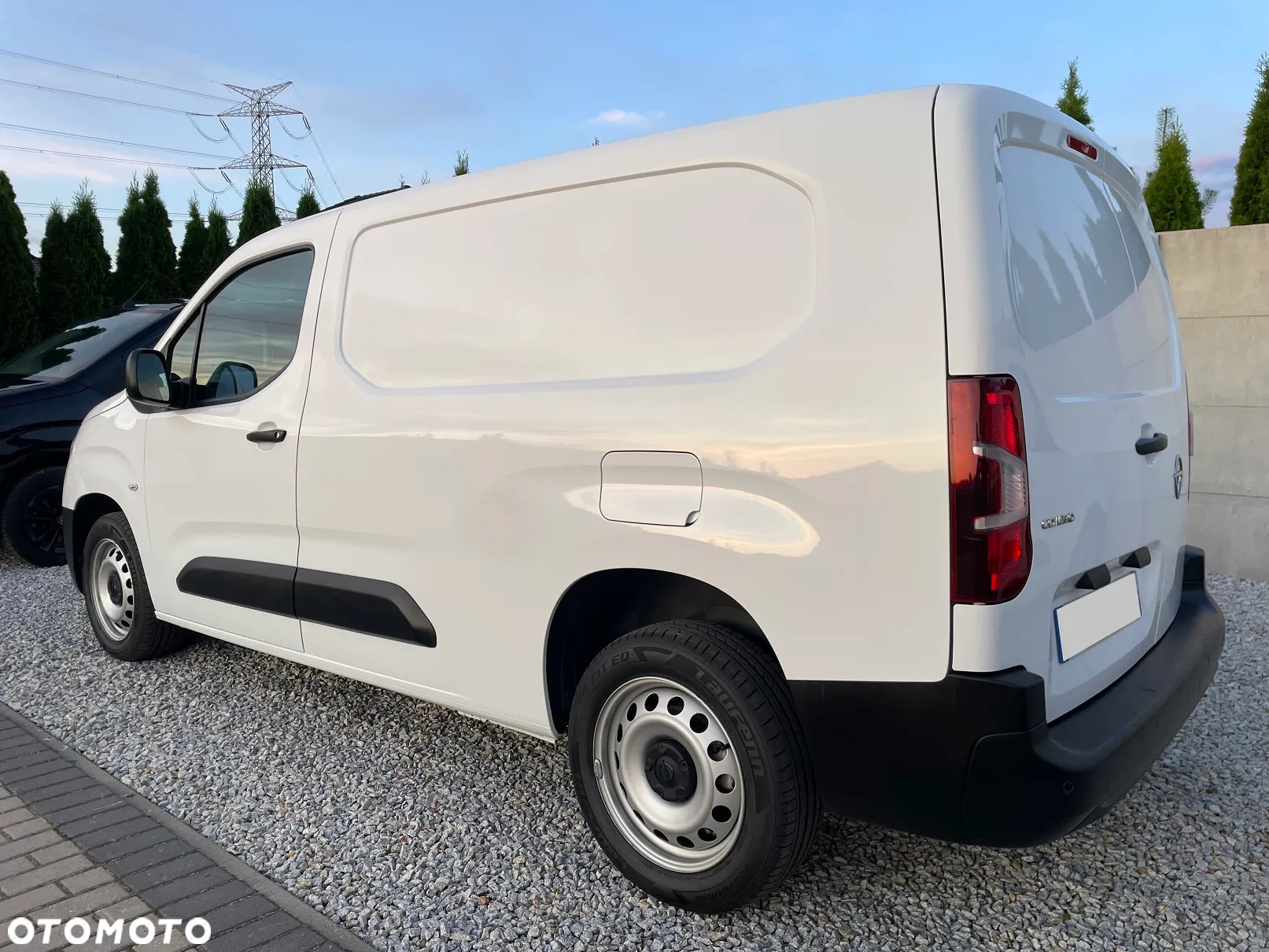 Opel COMBO XL MAXI LOONG 1.5 D 6 Biegów - 12