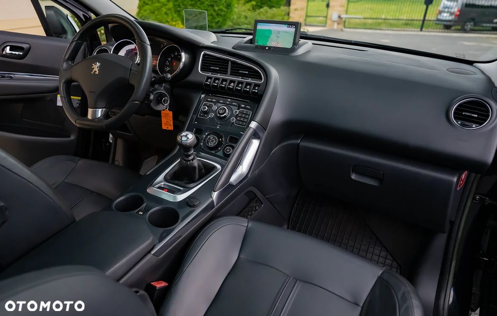 Peugeot 3008 HDi FAP 150 Platinum - 33