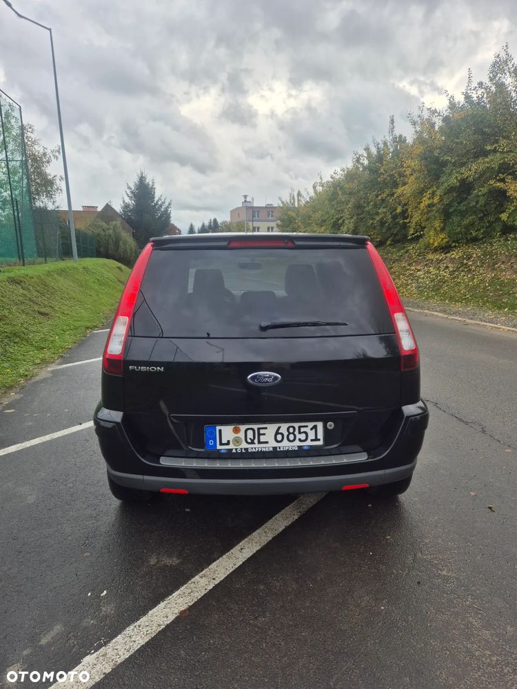 Ford Fusion - 4