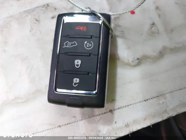 Jeep Grand Cherokee - 14