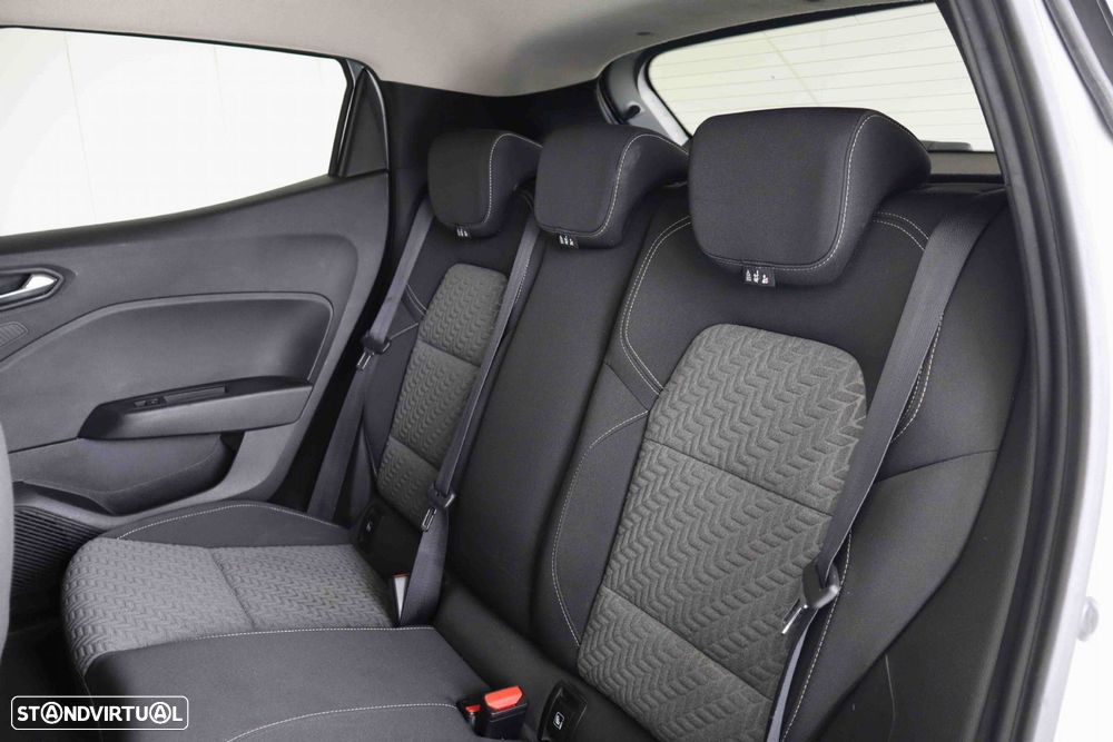 Renault Clio - 18