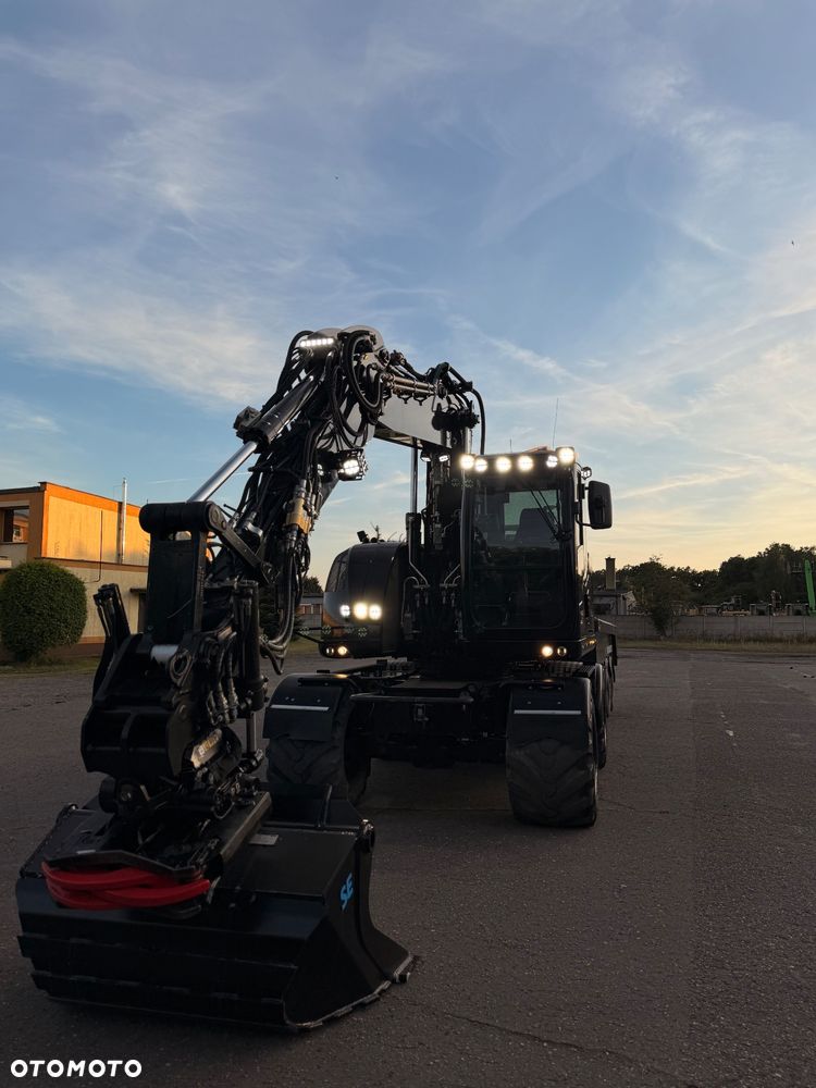 Liebherr A914 Compact - 8