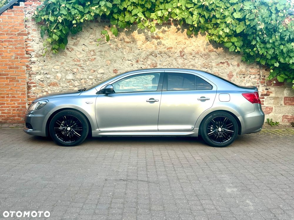Suzuki Kizashi 2.4 Sport 4WD CVT - 6