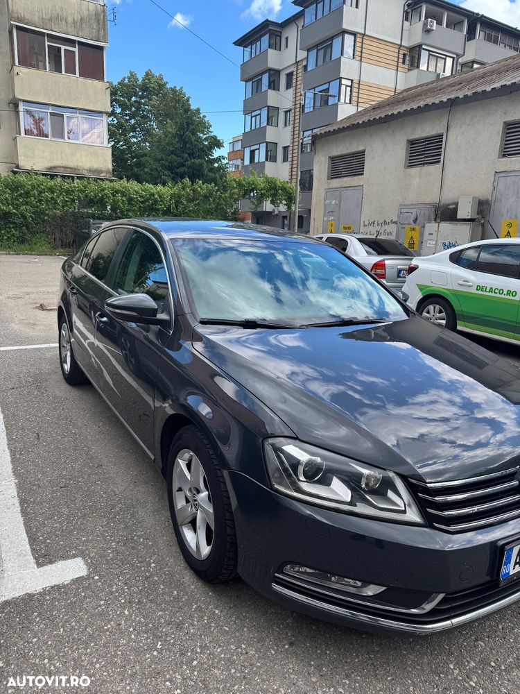 Volkswagen Passat 2.0 TDI Blue TDI DSG Comfortline - 3