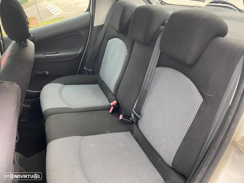 Peugeot 206 2.0 HDi XT - 2