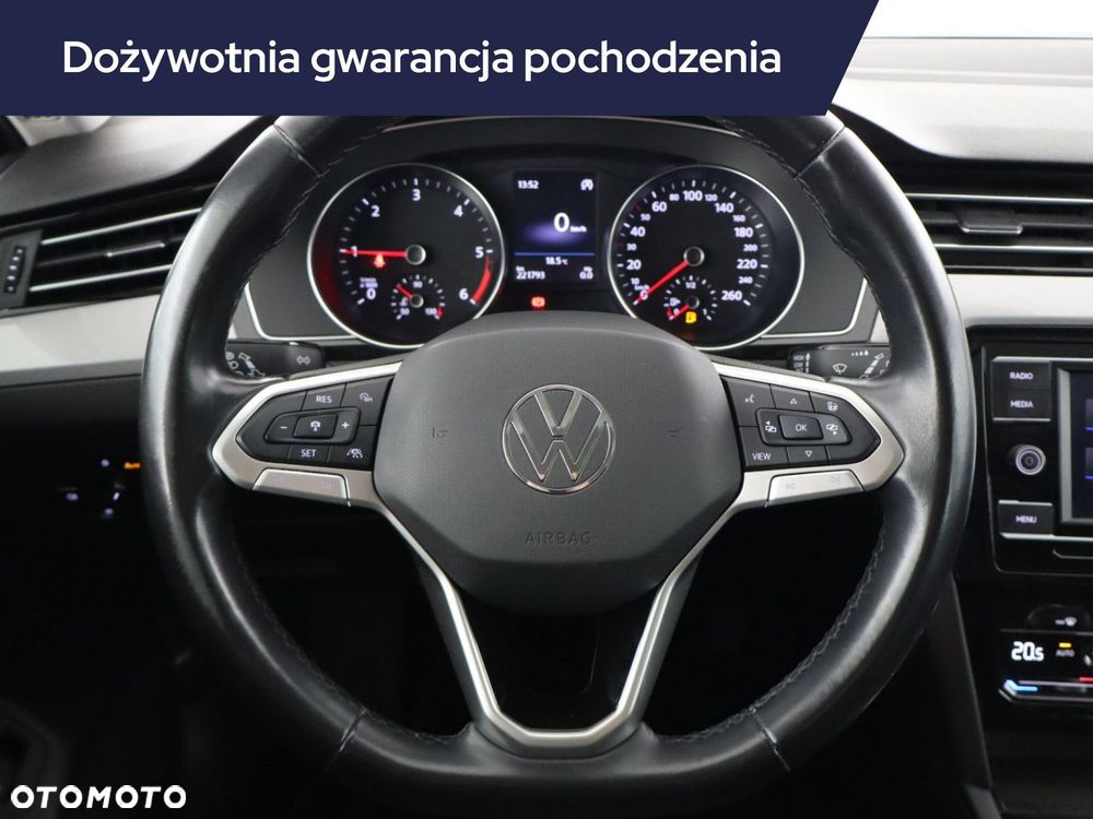 Volkswagen Passat Variant - 17
