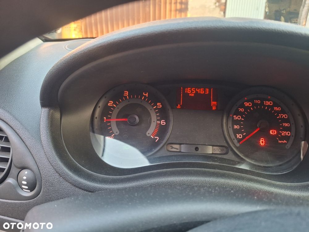 Renault Clio - 7