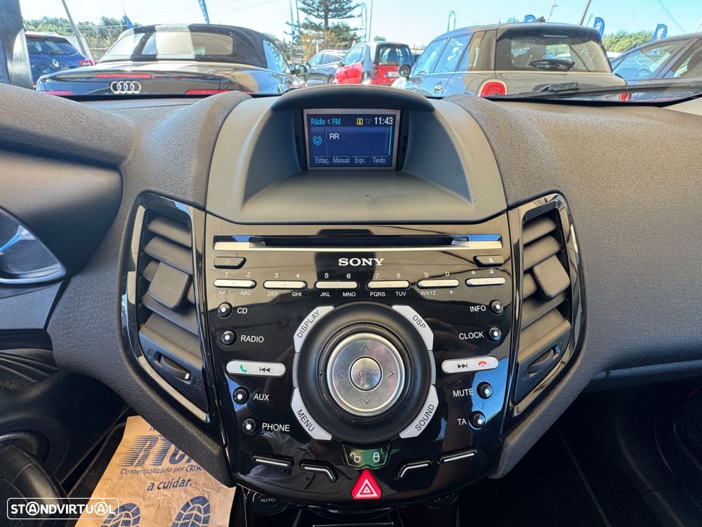 Ford Fiesta 1.0 EcoBoost S&S ST-LINE - 21