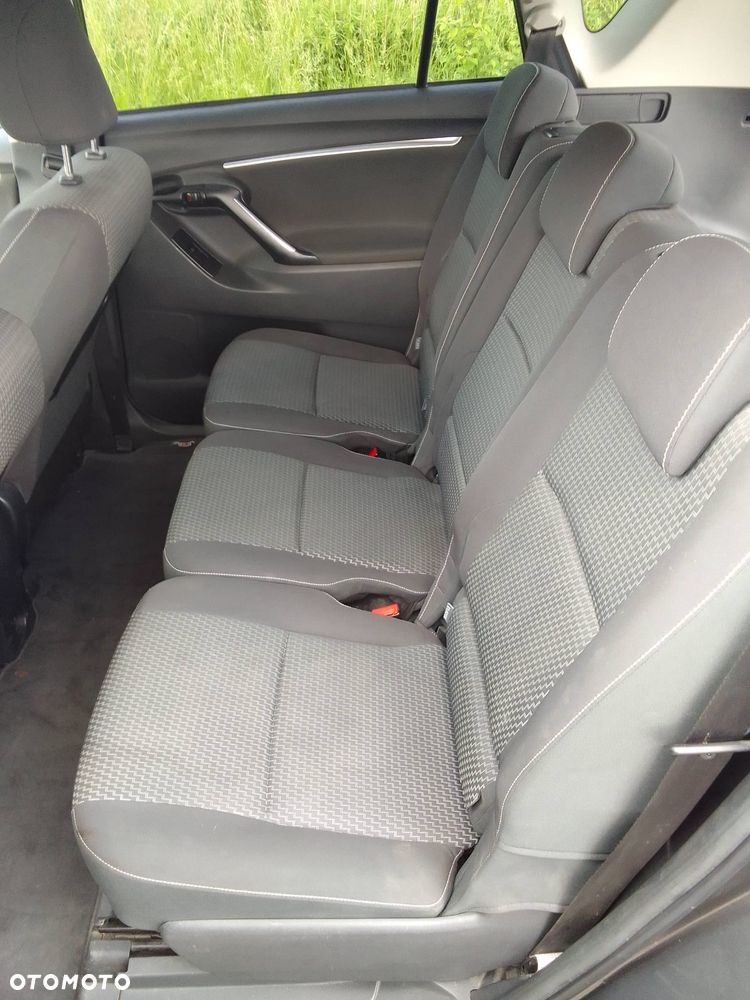 Toyota Verso 1.6 D-4D Premium 7os EU6 - 13
